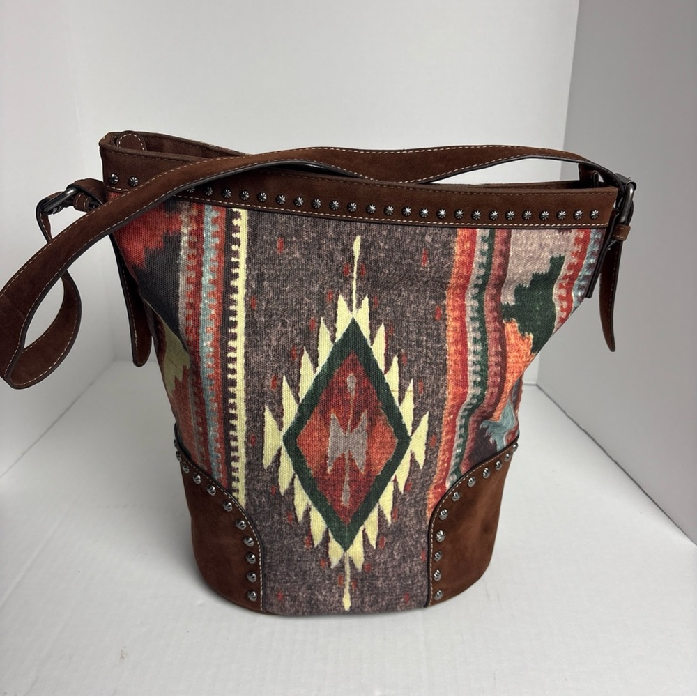 Blazin Roxx Purse Shoulder Bag Aztec Studded Conceal Carry Tote Brown Tan Orange